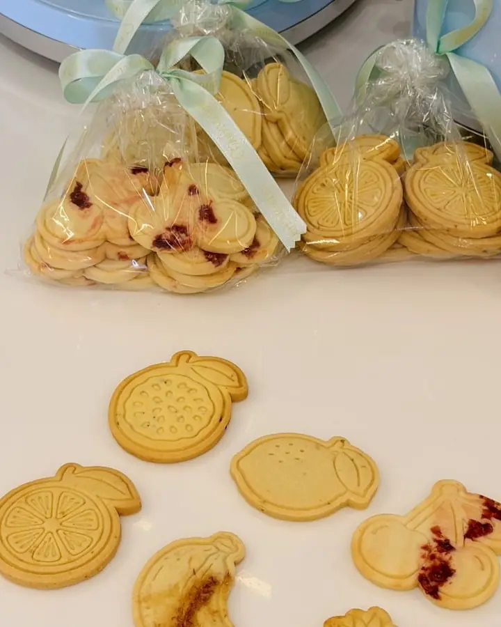 Biscoitos carimbados embalados